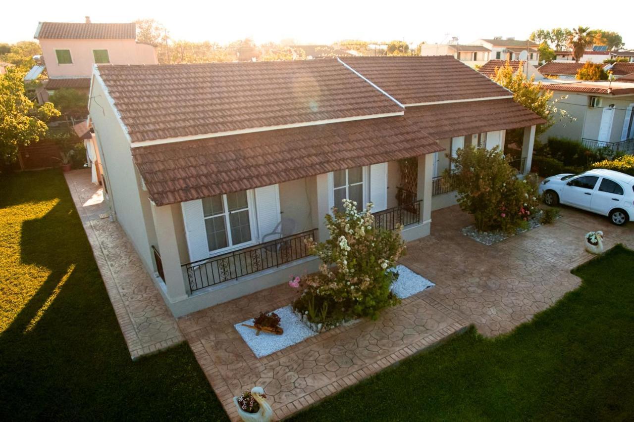 Villa Doreta Roda  Exterior photo